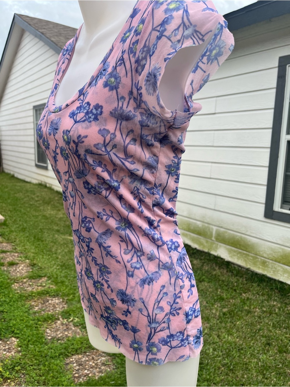 Sweet Pea Pink Scoop Neck Floral Cap Sleeve Top - Picture 3 of 6